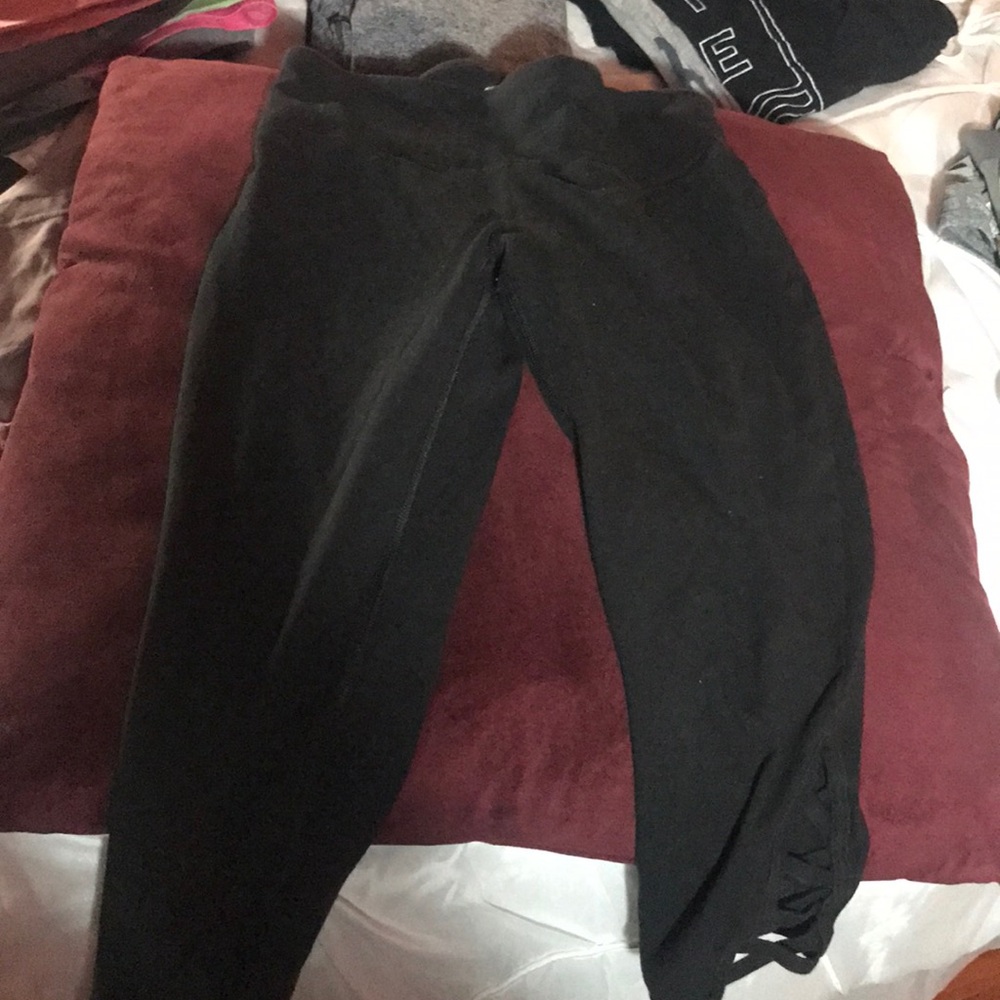 Black leggings